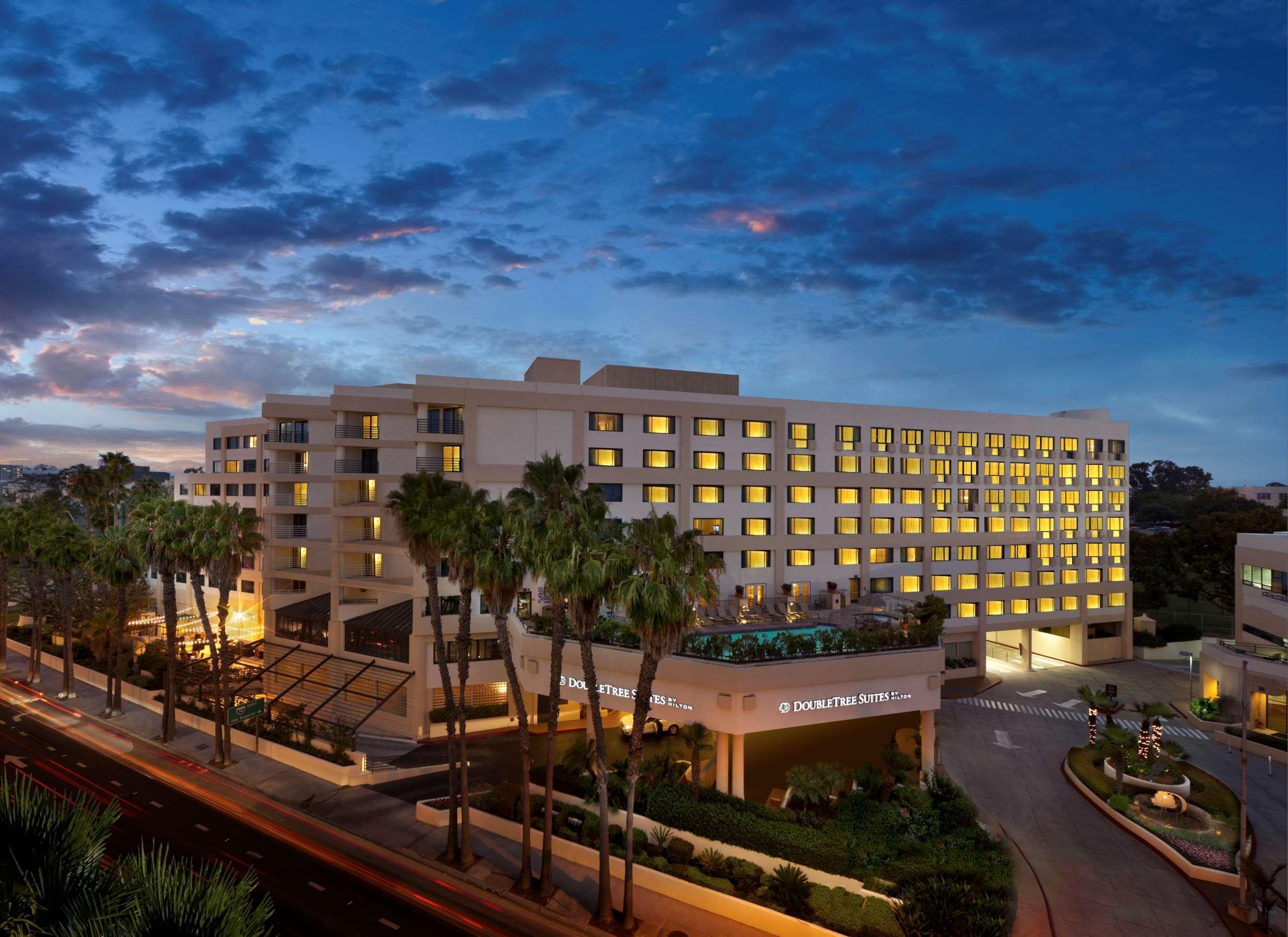 فندق لوس أنجلوسفي  أجنحة دبل تري باي هيلتون سانتا مونيكا المظهر الخارجي الصورة